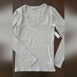 GAP Heather Gray Long Sleeve Tee